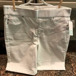 Ladies Liverpool Jeans white Bermuda shorts, 12